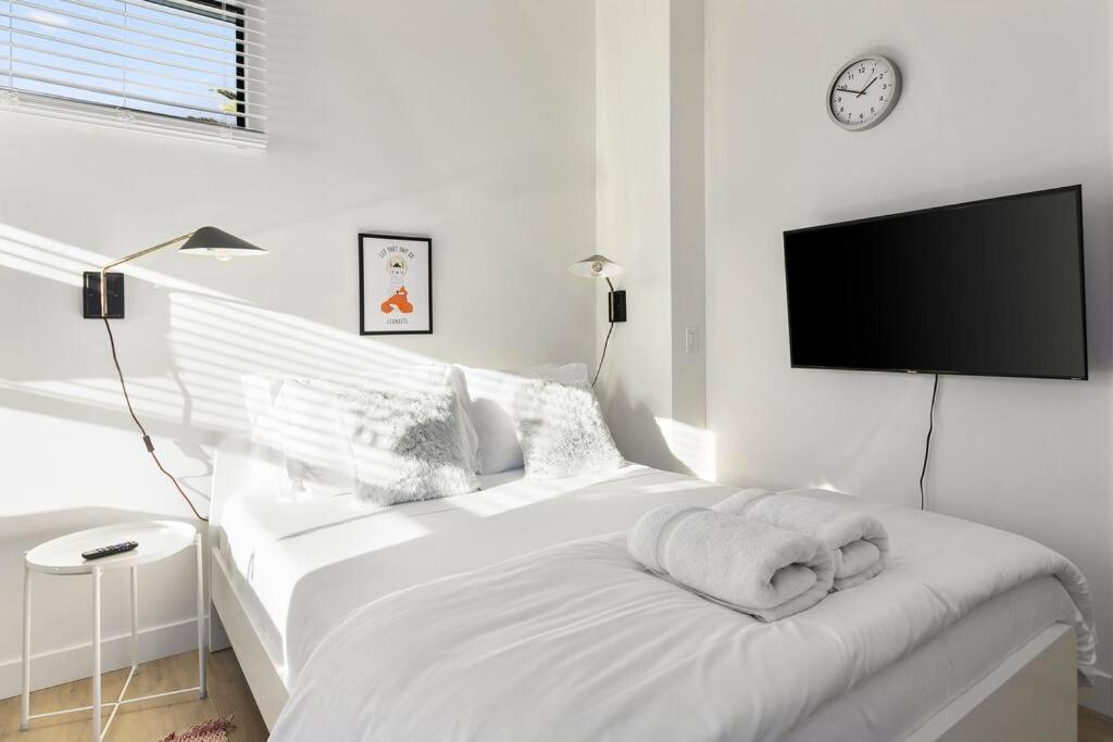 Micro Studio With Balcony & Pool View - Walk To Ot Σκότσντεϊλ Εξωτερικό φωτογραφία